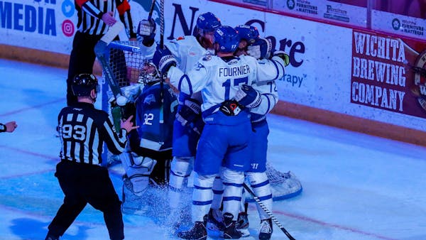 Dickman's Third-Period Goal Gives Thunder 3-2 Win