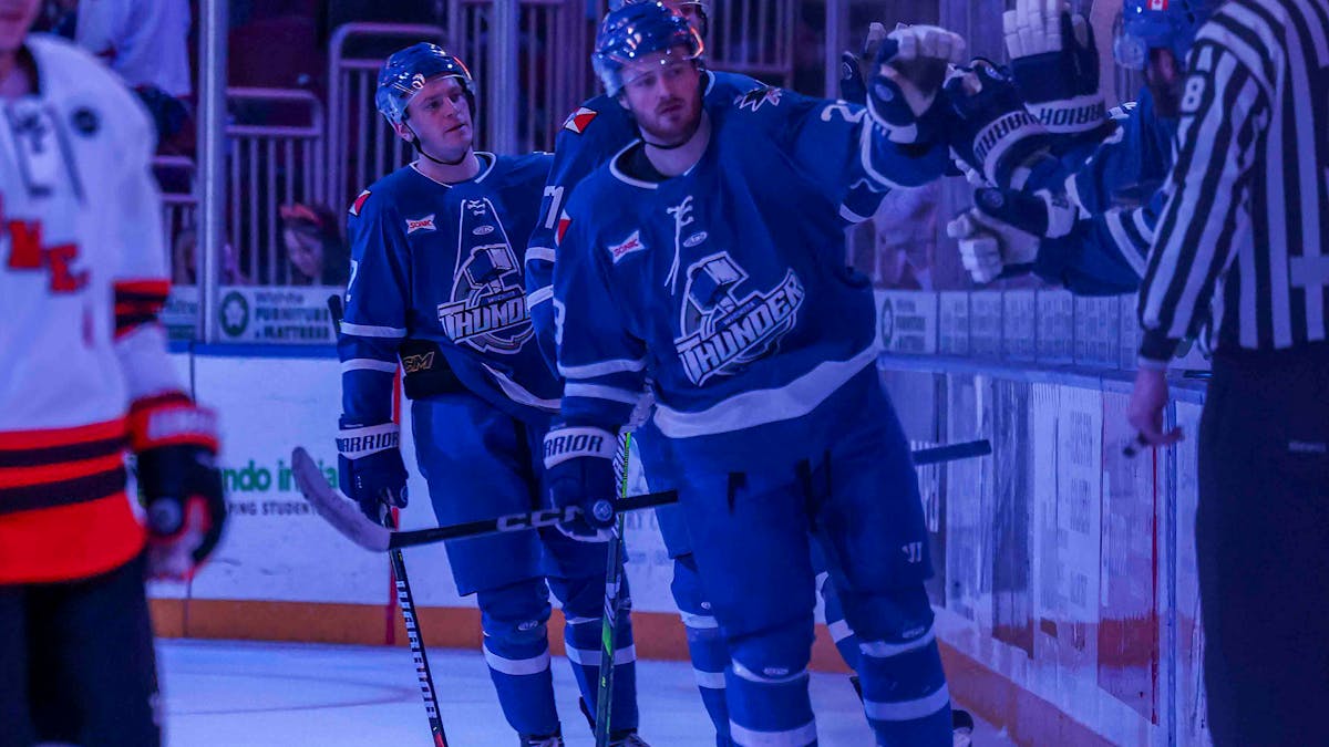 Thunder Holds Off Late Rally For Win Over Komets